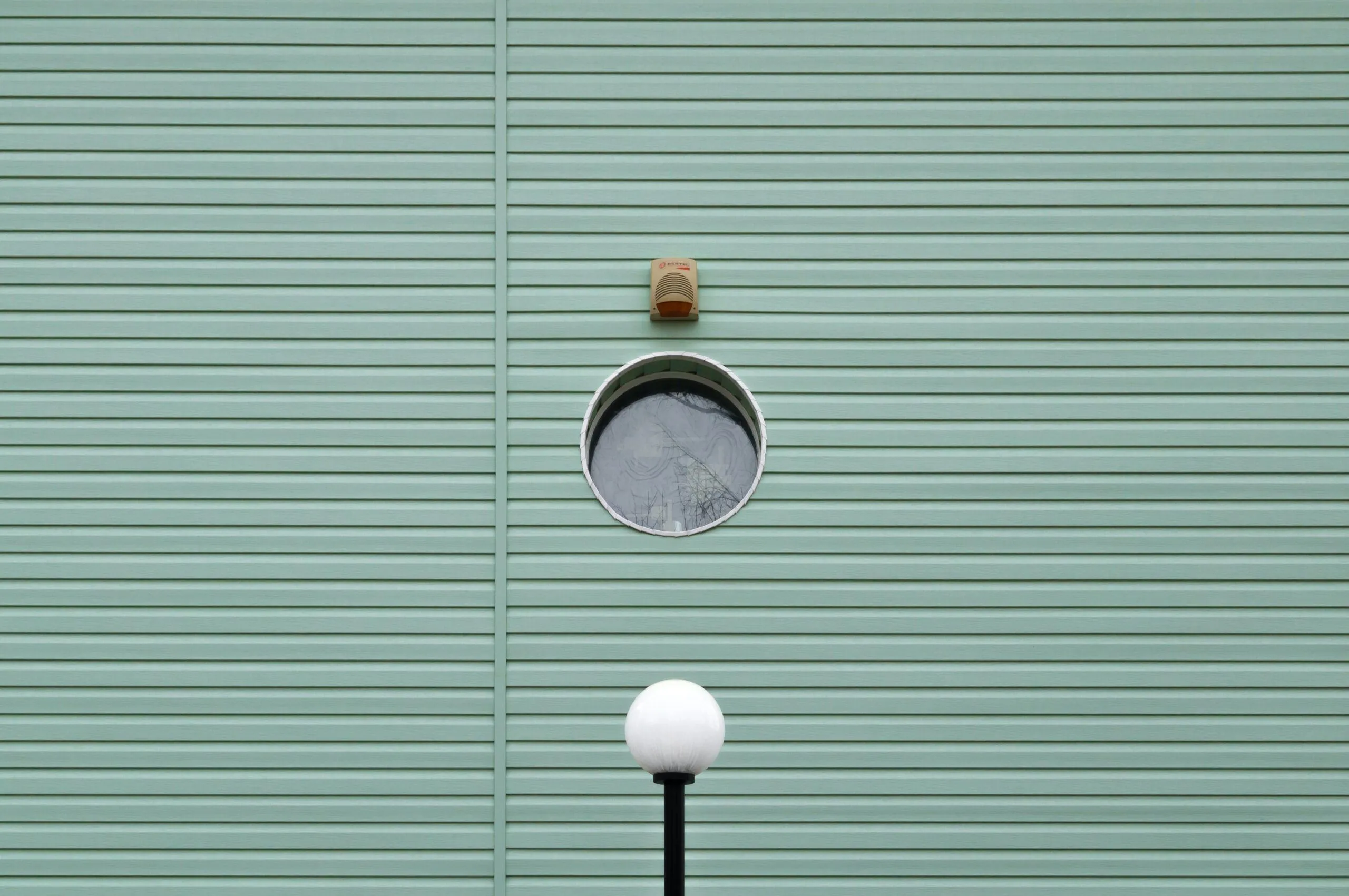 How to keep an eye on your debtors and competitors